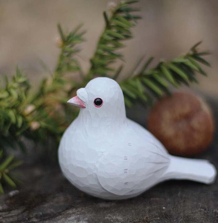 小鳥 置き物 手作り 木製 彫刻 キクイタダキ スズメ 装飾 鳥の彫刻 贈り物 北欧風 置物 オブジェ