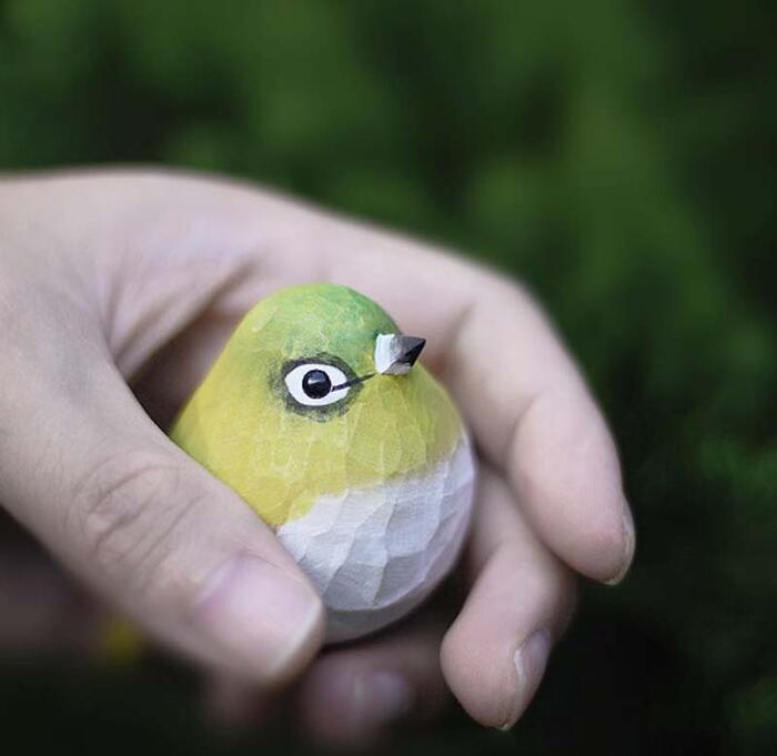ナチュラル 小鳥 置物 木彫り 緑鳥