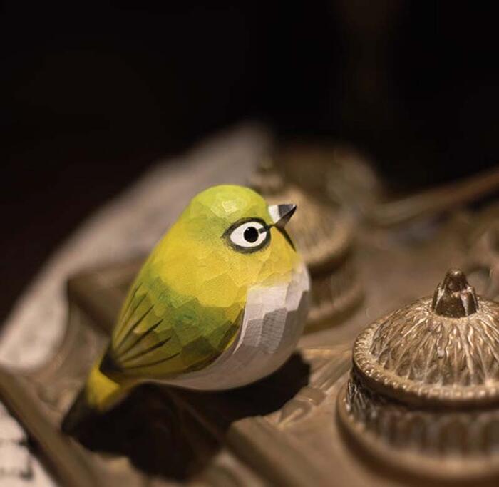 ナチュラル 小鳥 置物 木彫り 緑鳥 癒し