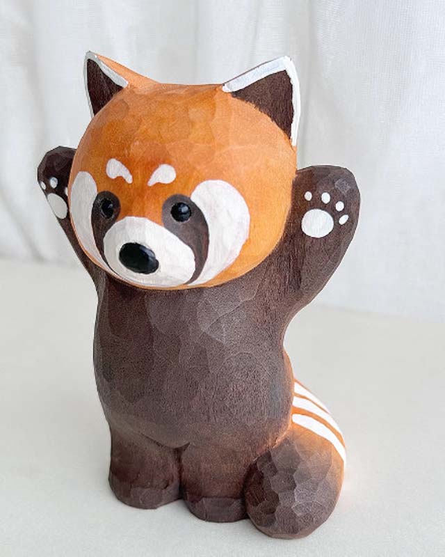 レッサーパンダ 木彫り